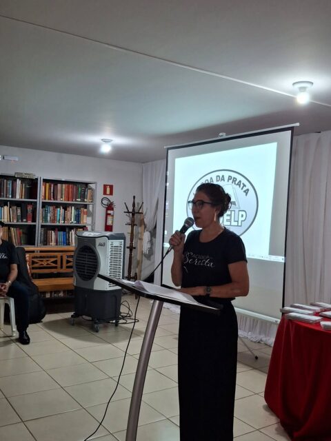 No dia 18/12, a Biblioteca Pública Cel.José Vital  foi palco para o lançamento dos Livros dos autores da Acadelp finalistas do Prêmio Literário Silvério Rocha: Cássia Caryne Castro, Rosana Silva e Sebastião Camilo Borges.  O evento foi abrilhantado por poesias, performance literária, músicas pelo Grupo Musical Acadelp em Seresta e muita alegria pelos autores, acadêmicos e convidados. Gratidão aos Poderes Legislativo e Executivo  e a todos que fazem a literatura, a Arte e cultura em Lagoa da Prata.