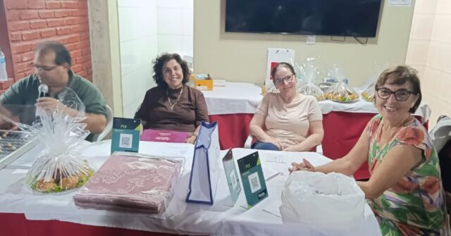 A Acadelp realizou neste dia 18 de abril, mais um Show de Prêmios. Aconteceu no Restaurante Aconchegos, com o objetivo de angariar fundos para a entidade. Nossos agradecimentos a todos os envolvidos neste evento de sucesso.@aconchegos3